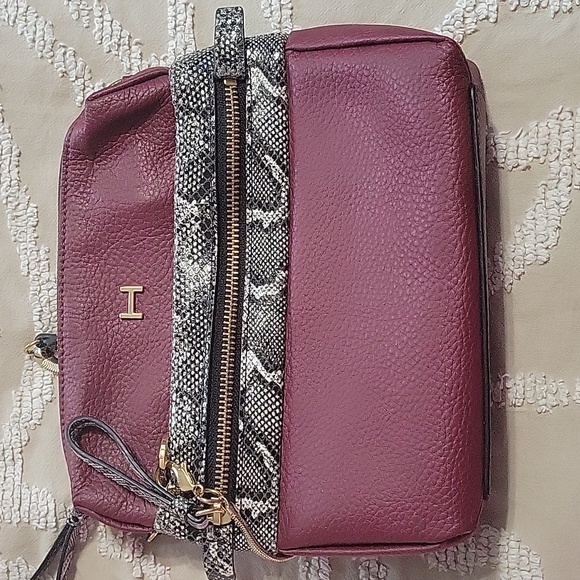 Snakeskin and gold embellished purse - Picture 3 of 6